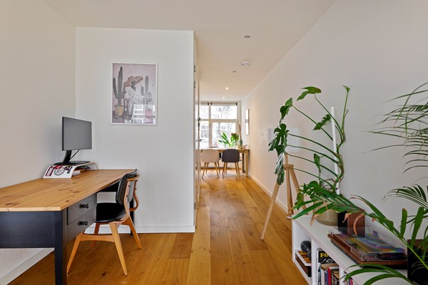 Medium property photo - Van Hogendorpstraat 68A, 1051 BS Amsterdam